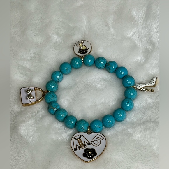 🆕 Charm Bracelet - Picture 7 of 7